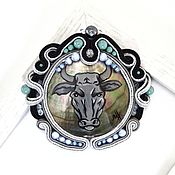 Украшения handmade. Livemaster - original item Brooch Bull 2. Gift Calf. Drawing in the form of a Bull on a lacquer miniature.. Handmade.