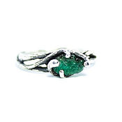 Кольцо с малахитом "Зеленая волна", серебро, размер 16