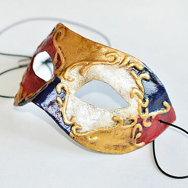 Делаем основу венецианской маски в технике папье-маше