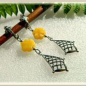 Amber. Necklace 