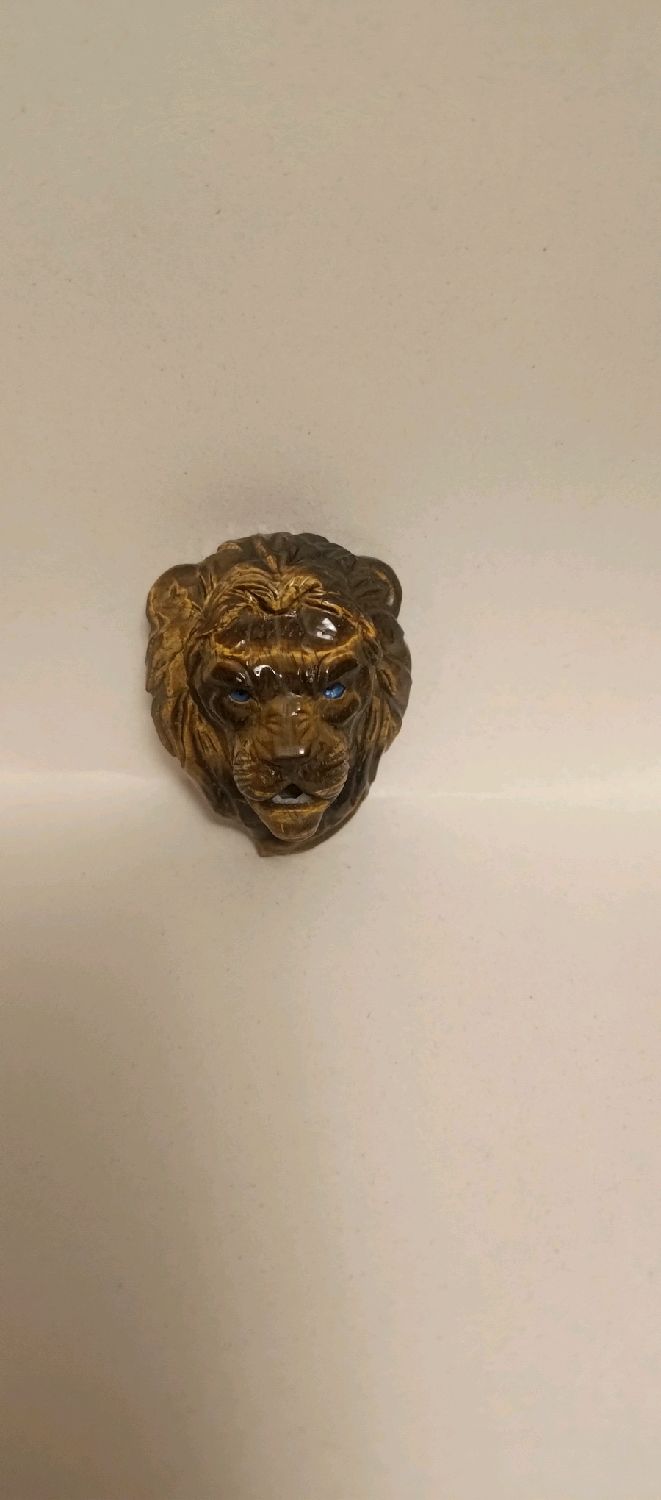 Барельеф льва в интернет-магазине Ярмарка Мастеров по цене 50000 ...