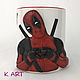 Кружка с декором из полимерной глины DeadPool. Кружки и чашки. Katrin ART. Интернет-магазин Ярмарка Мастеров.  Фото №2