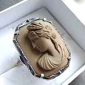 Винтаж: Серебряное кольцо с коралловой вставкой