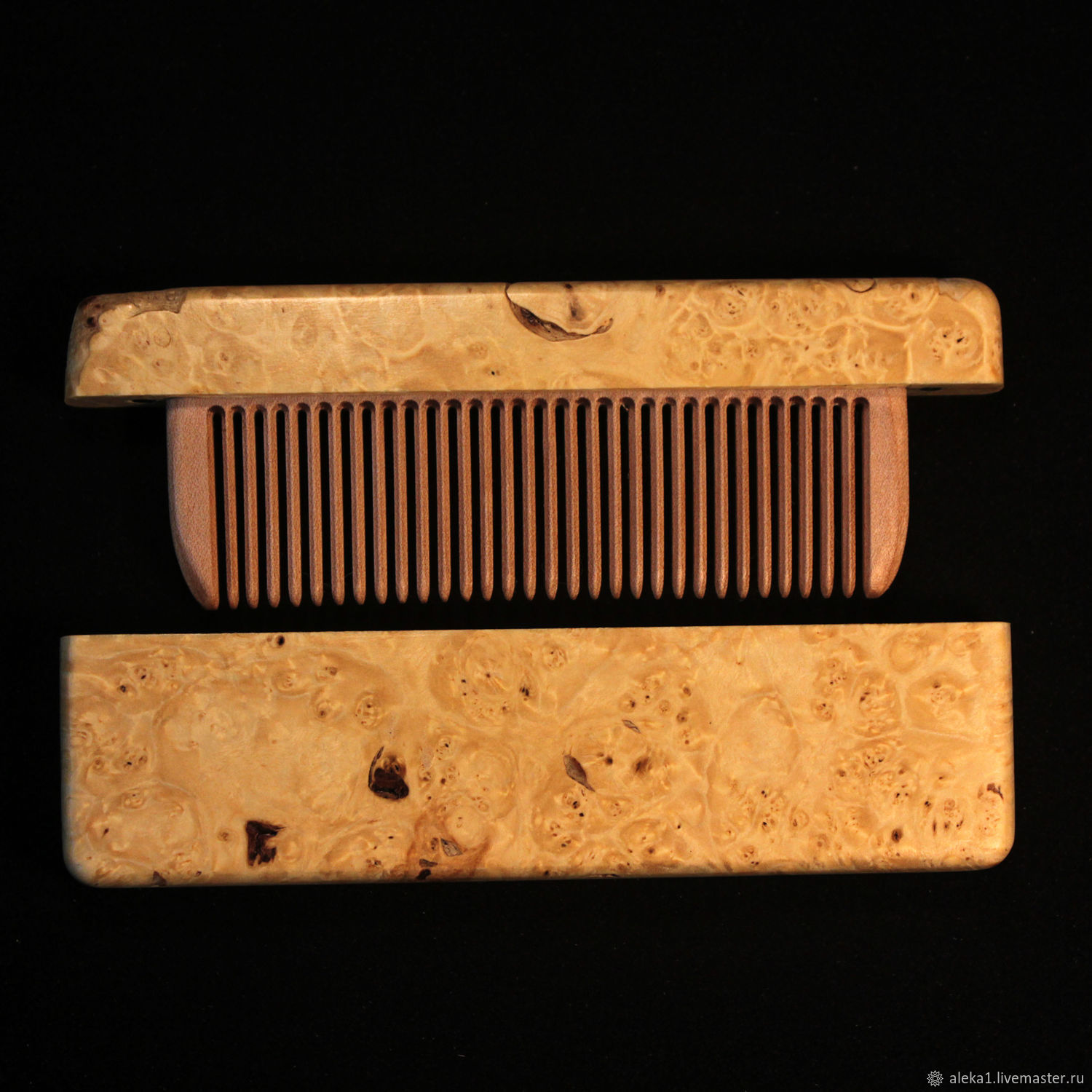 Comb in box wood burl maple
