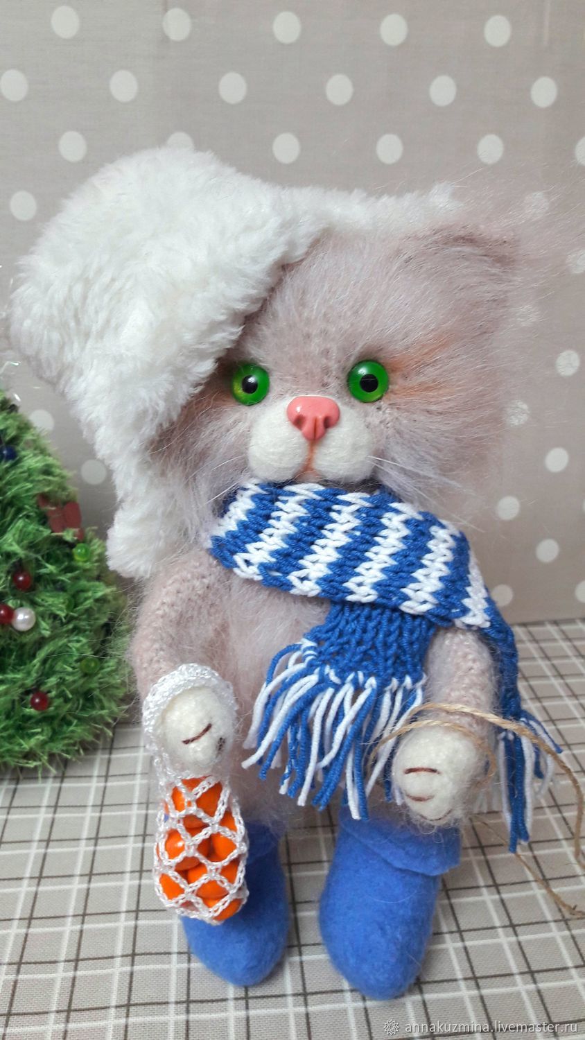 kitten plush toy christmas tree