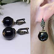Aquilegia earrings with natural quartz