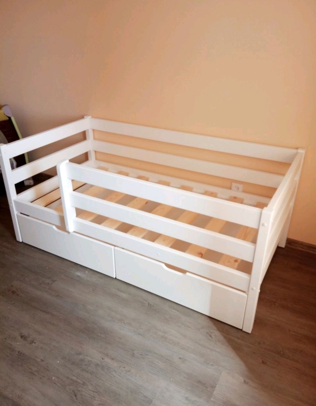 Кровать деревянная детская белая с ящиками