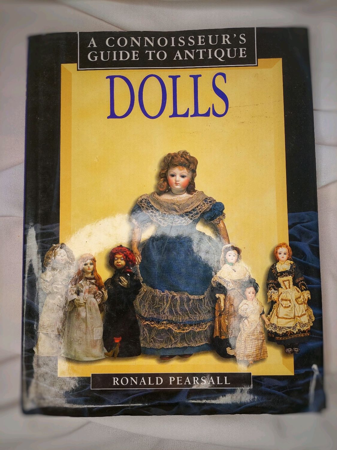 Винтаж: Книга каталог антикварных кукол Ronald Pearsall 128 стр в ...