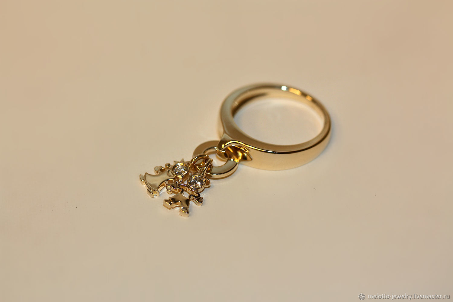 Золото кольцо с бриллиантами на рождение ребёнка в интернет-магазине Ярмарка Мастеров по цене 50000 ₽ – DP1CJRU
