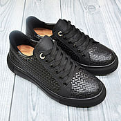 Обувь ручной работы handmade. Livemaster - original item Sneakers made of genuine leather, with imitation weaving, black color!. Handmade.