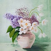 Картины и панно handmade. Livemaster - original item Oil painting flower bouquet, flowers in a vase daffodils lilac. Handmade.