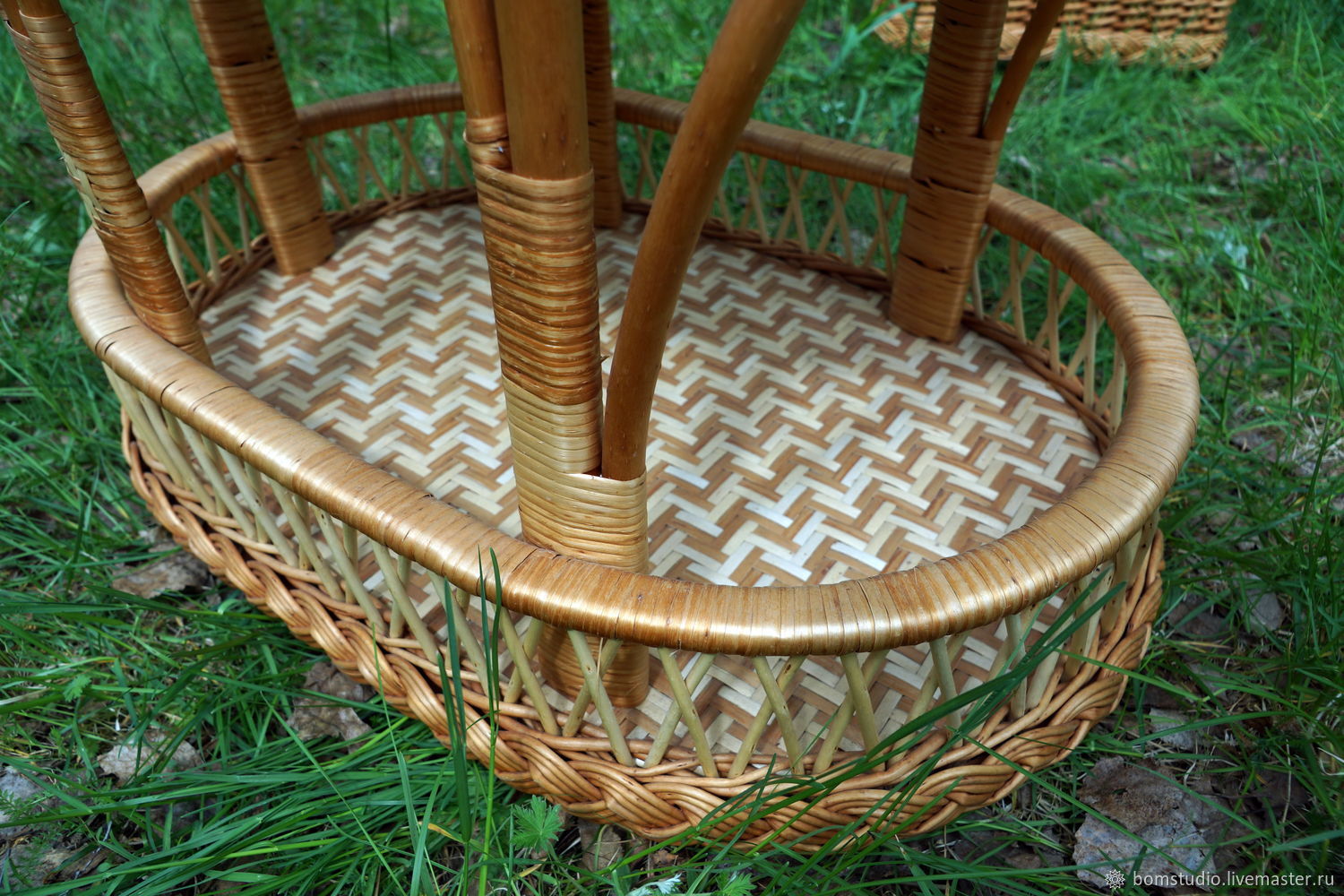 Сервировочный столик плетеный из ивовой лозы купить в интернет-магазине ...