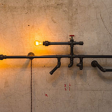Светильники в стиле лофт – делаем настольную лампу с хорошим освещением из водопроводных труб
