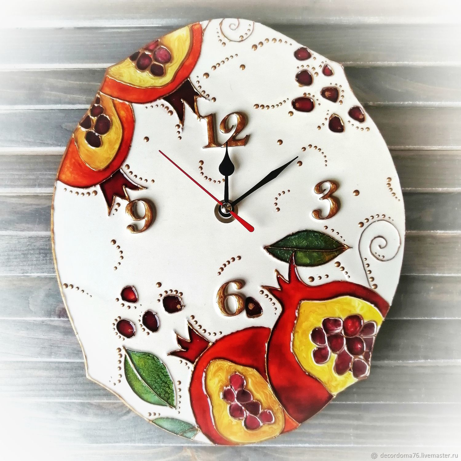 хобби часы. часы ягоды. часы настенные для кухни на керамике. настенные часы ромбовидные. настенные часы с ягодами.