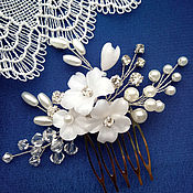 Bridal comb natural pearls, flowers / Wedding decorated