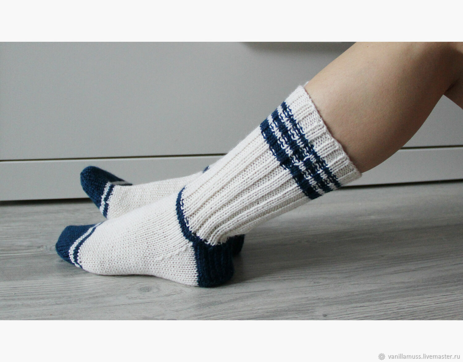 Красивые вязаные носки — модный аксессуар гардероба