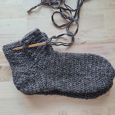 Набор устройств для вязания носков 13,8х5,5х3,2 см (подставка 1,5 см) + игла и крючок No brand