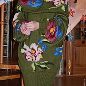 платье-свитер с ромбами