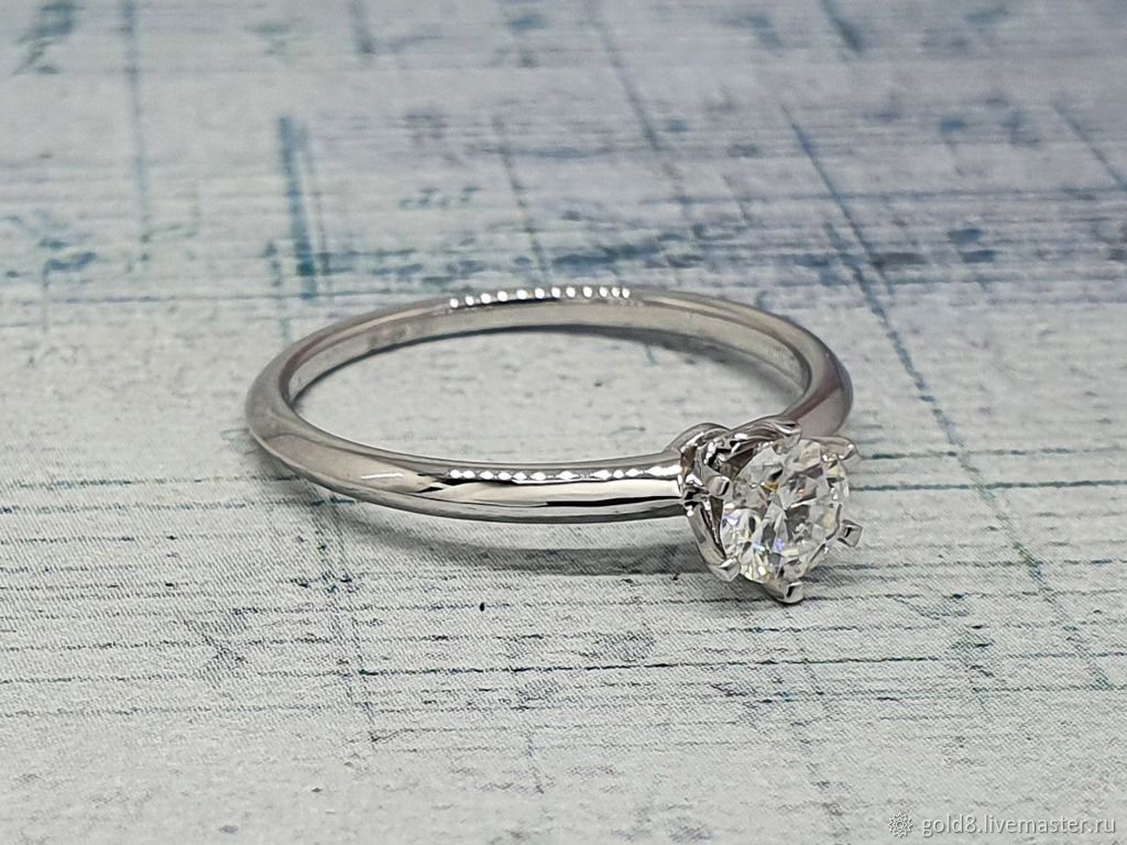 Как красиво и оригинально подарить девушке кольцо