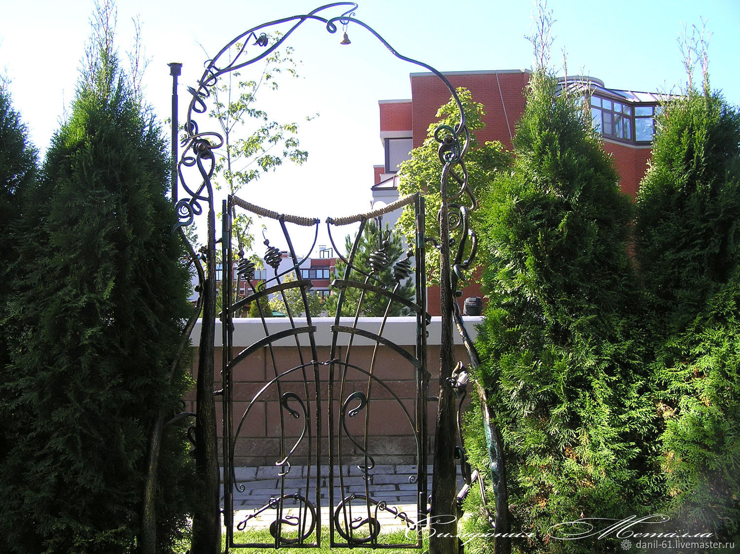 Кованая калитка в интернет-магазине на Ярмарке Мастеров | Перила ...