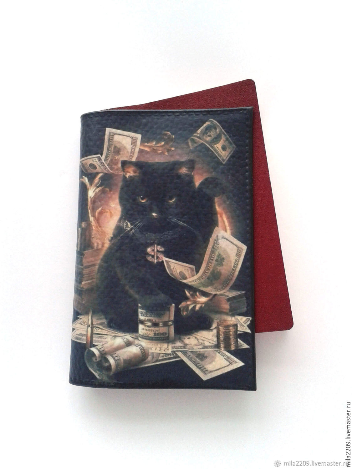 Обложка на паспорт с кошкой