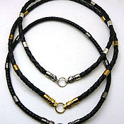Украшения handmade. Livemaster - original item Choker (cord) on the neck made of leather with the heads of wolves bronze gilt. Handmade.