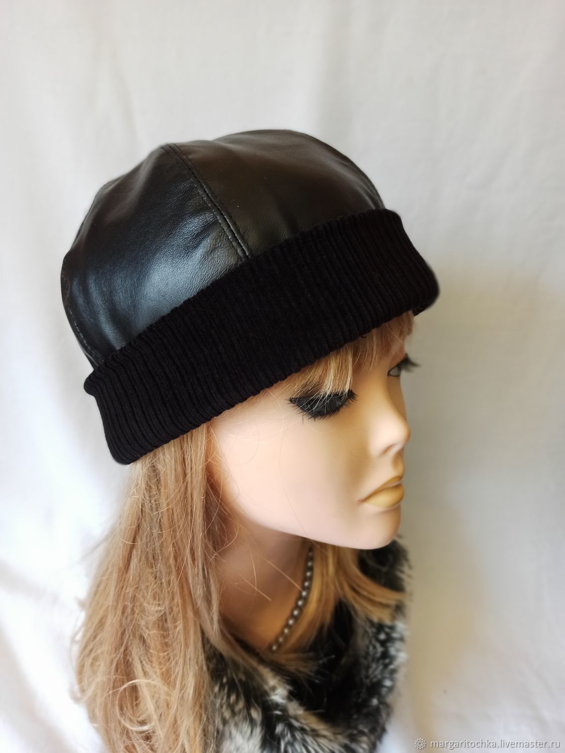 Круглая замшевая шапка Докер на весну осень купить в интернет-магазине ...