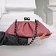 Розовая сумка пудровая кожаная розовый клатч с крупной цепью. Классическая сумка. СУМКИ  РИДИКЮЛИ  СОЛОХИ  ОБОДКИ. Ярмарка Мастеров.  Фото №5