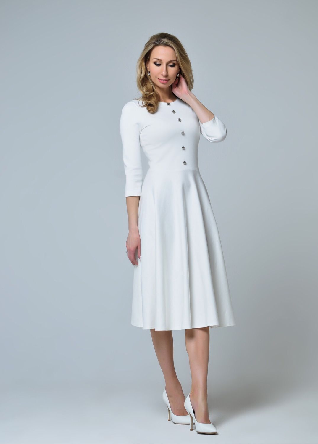 Белое платье миди 2022-2023