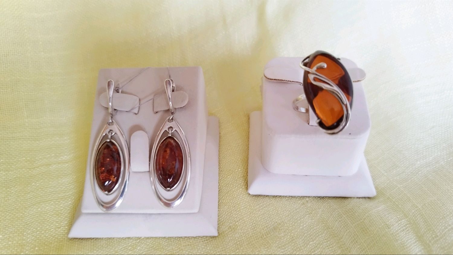 Комплект из медового янтаря в серебре (кт) в интернет-магазине Ярмарка ...