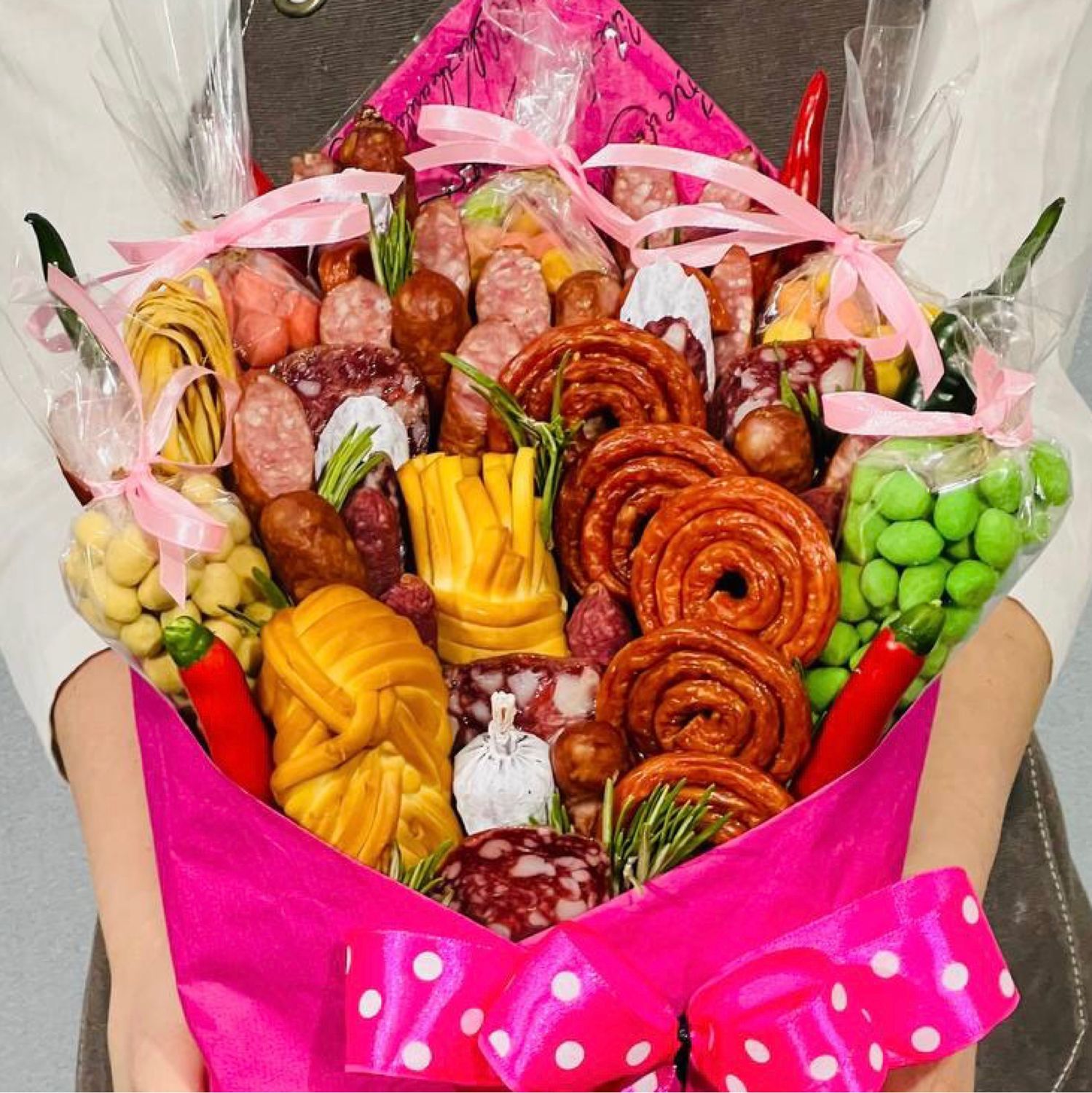 Сладкий букет из маршмеллоу. Сладкий букет. Фруктовый букет. Съедобный букет для девушки. Необычные сладкие букеты.