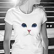 Одежда ручной работы. Ярмарка Мастеров - ручная работа White cat t-shirt. Handmade.