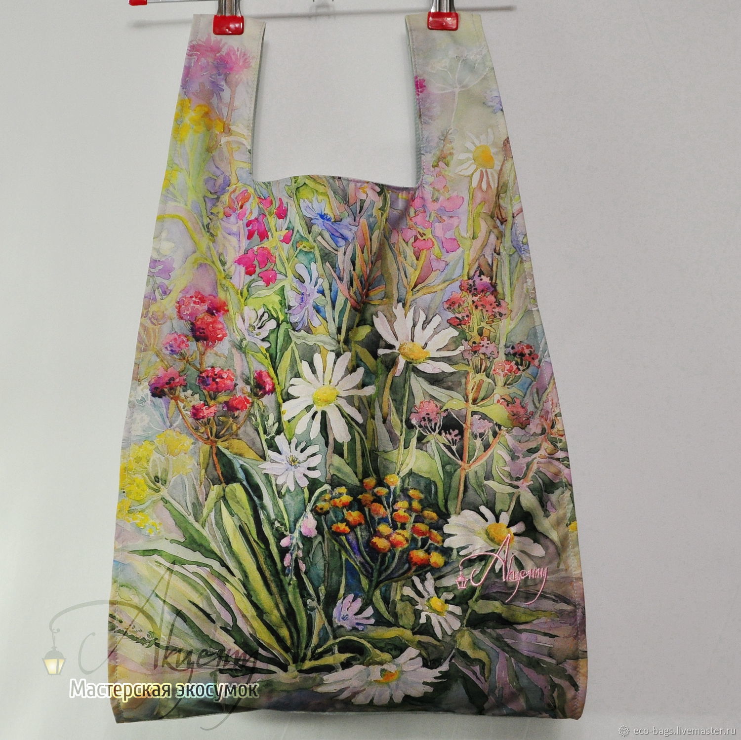 https://cs5.livemaster.ru/storage/fb/f3/d88d0e91540a30f669eef5a1820z--sumki-i-aksessuary-sumka-dlya-pokupok-polevye-tsvety.jpg