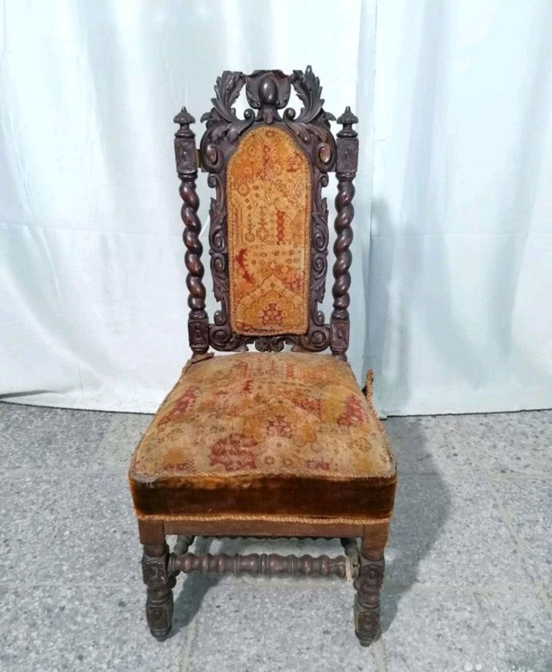 Мягкая мебель мастер трон