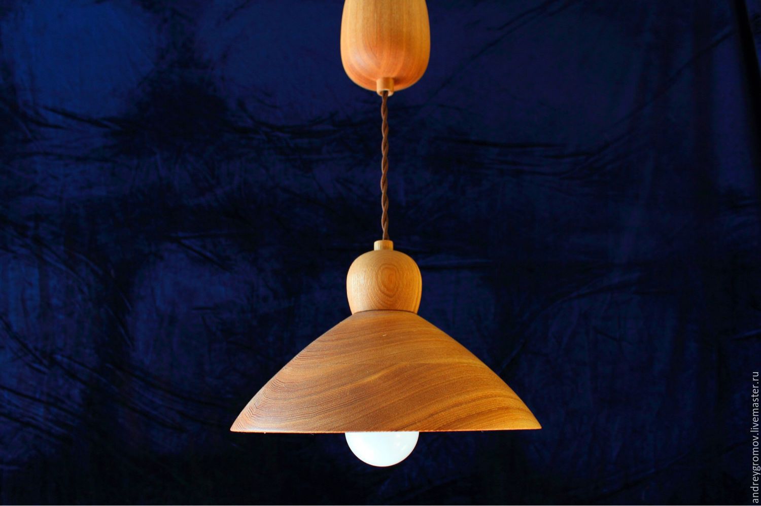 Потолочный деревянный светильник – заказать на Ярмарке Мастеров .