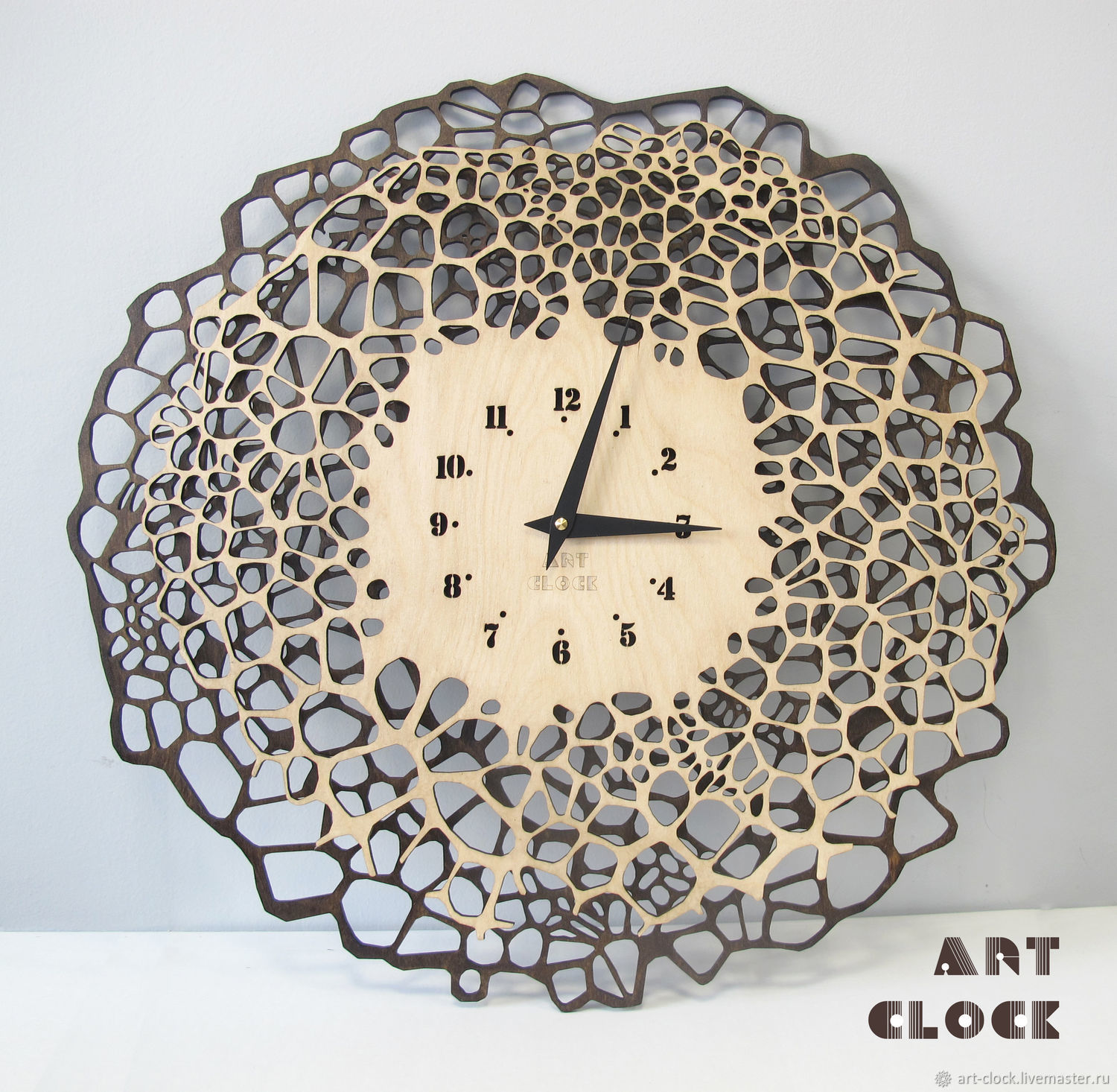 подсвечники в екатерининском дворце 18 век. часы полтавская. часы dalas мужские цена. часы полтавская. настенные часы rhythm century cmg856nr06.