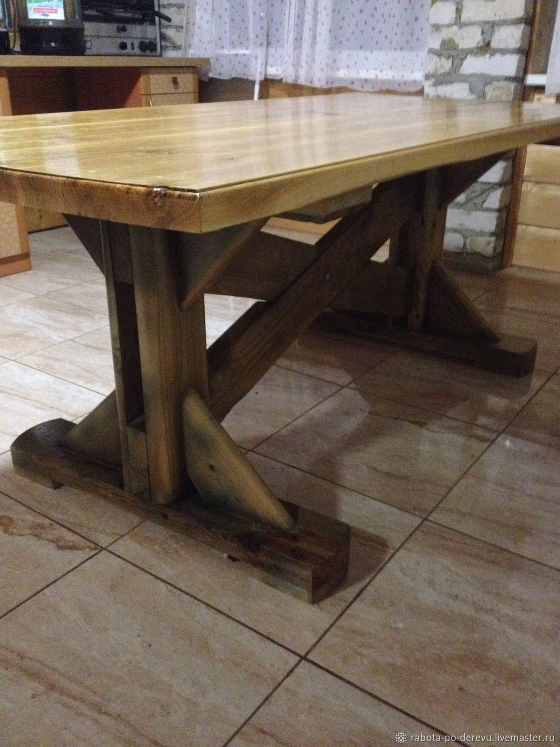 столы из массива дуба россия