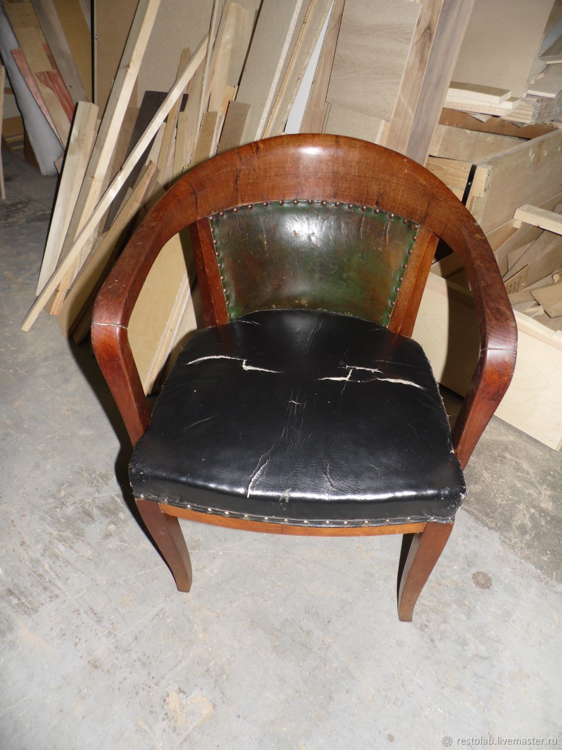Реставрация деревянного кресла. Советское кресло. Антикварное кресло. Старинное деревянное кресло. Старинное кабинетное кресло.