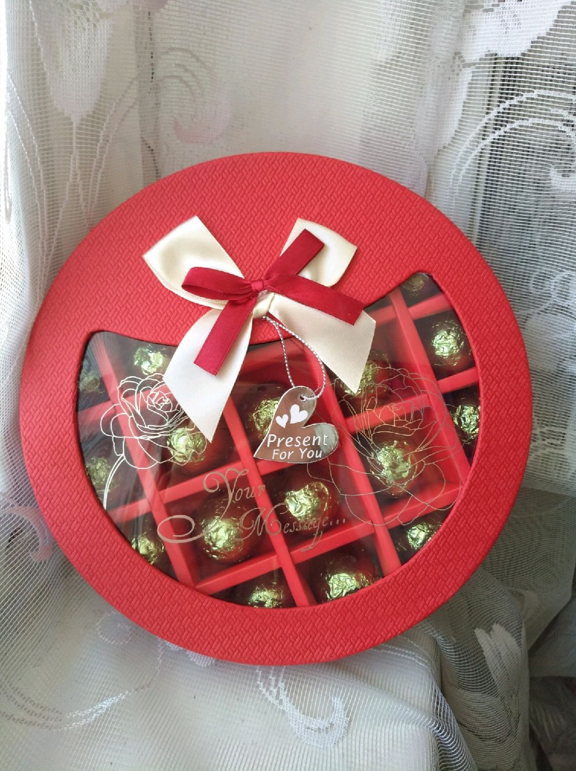 Коробка на 16 конфет в Москве, цена руб / шт: купить Упаковка ручной работы с доставкой