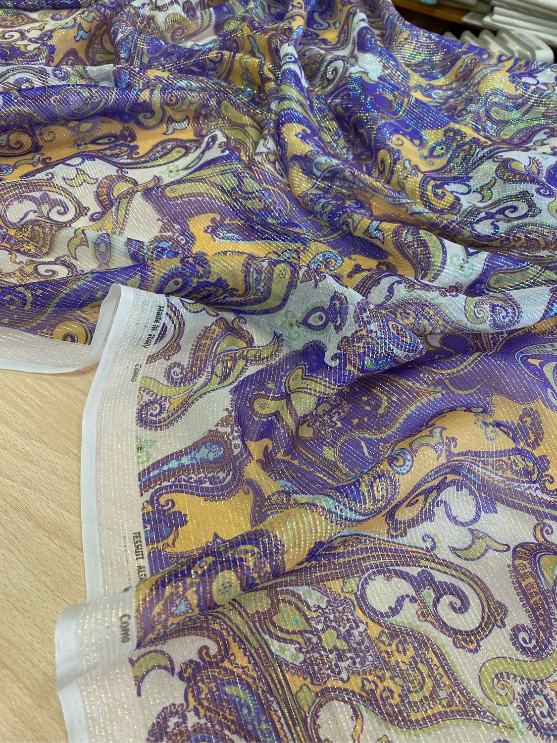 Шёлковый шифон с принтом пейсли и с люрексом купить в интернет-магазине ...