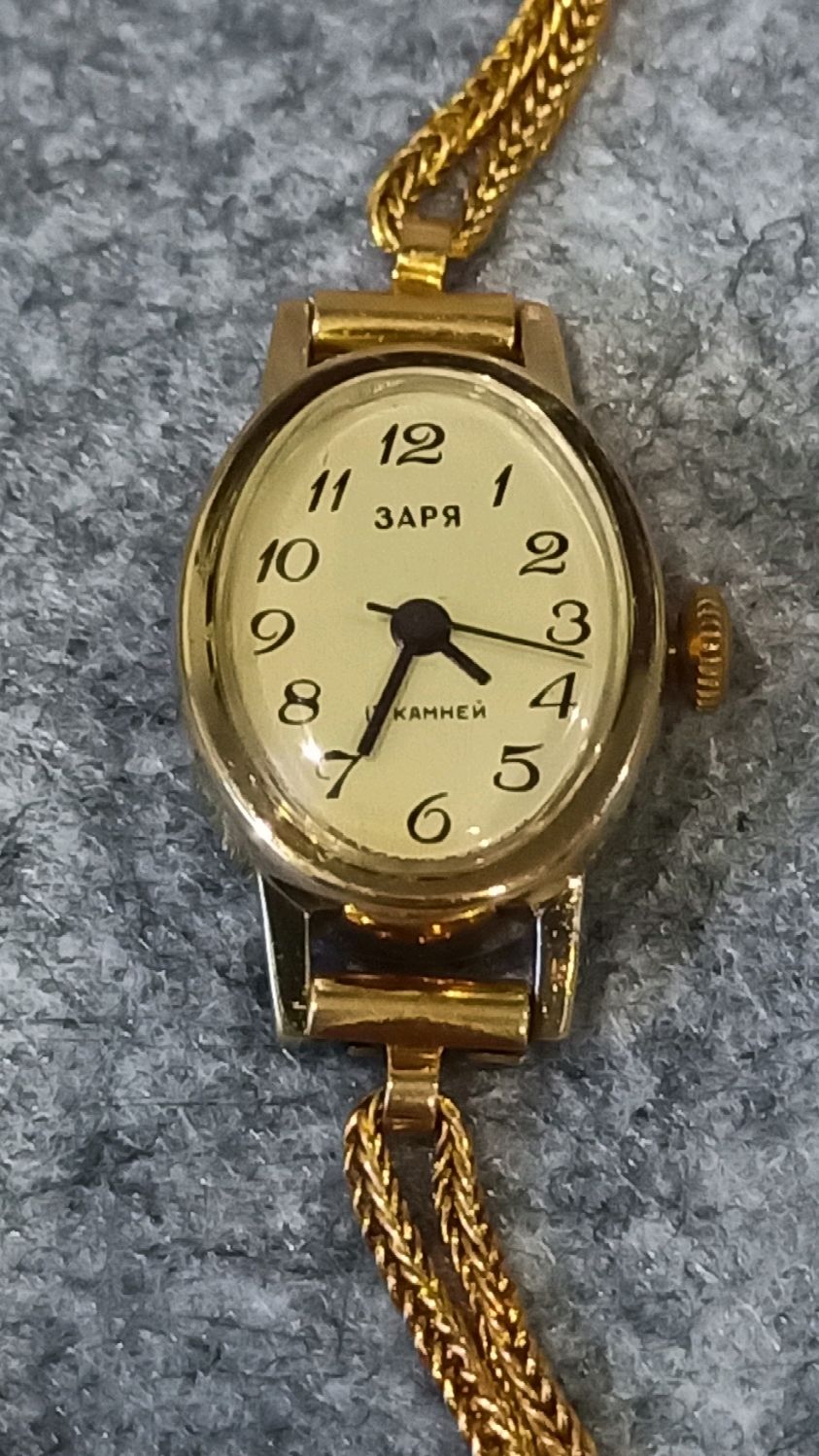 Винтаж: Советские женские часы Заря 1509, позолоченный корпус в интернет-магазине Ярмарка Мастеров по цене 5950 ₽ – SD4YIRU