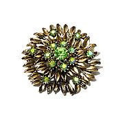 Винтаж handmade. Livemaster - original item Vintage Bronzetone Green Aurora Borealis Rhinestone Floral Broch. Handmade.
