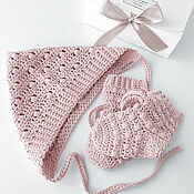 Работы для детей, handmade. Livemaster - original item A gift for a newborn: a cap and socks for a girl pink. Handmade.