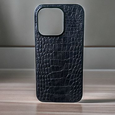 Сумки ручной работы. Ярмарка Мастеров - ручная работа Чехол из натуральной кожи для телефона IPhone 15 pro. Handmade.