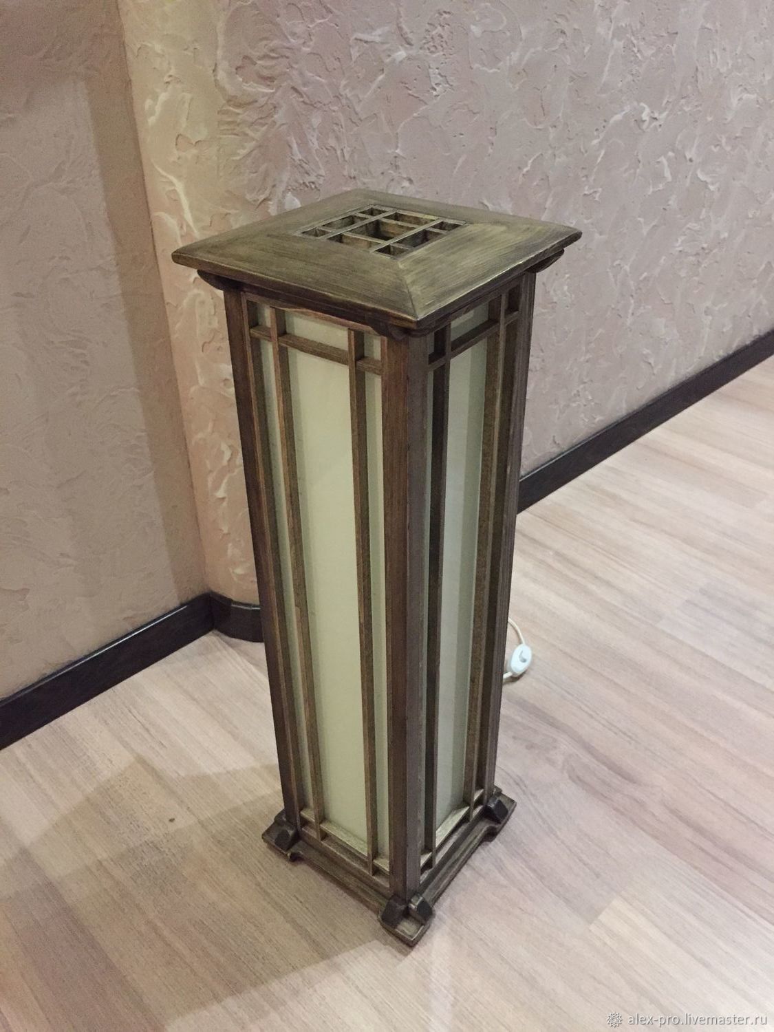 Светильник \"Луч Гоа.\" – купить онлайн на Ярмарке Мастеров – IF4RLRU ...