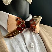 Bow tie with pheasant and rooster feathers