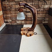 Подставка - док.станция для телефона деревянная на стол, оригинальный